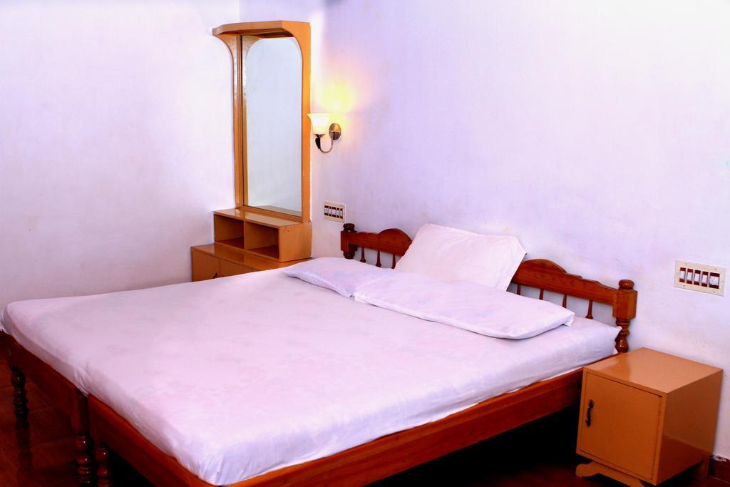 Kerala House Apartment Thekkady Room photo
